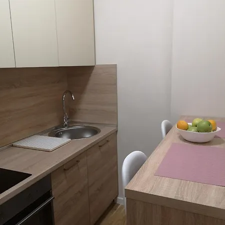 Апартаменты Zivot Je Tren Подгорица